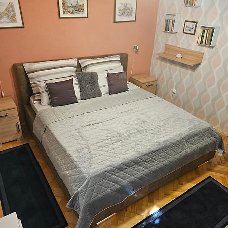 Habos Isler Apartman 16 Сольнок Екстер'єр фото
