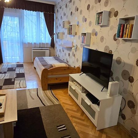 Habos Isler Apartman 16 Сольнок Екстер'єр фото